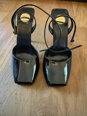 Saint Laurent Black Patent Leather La Scandale Heels
